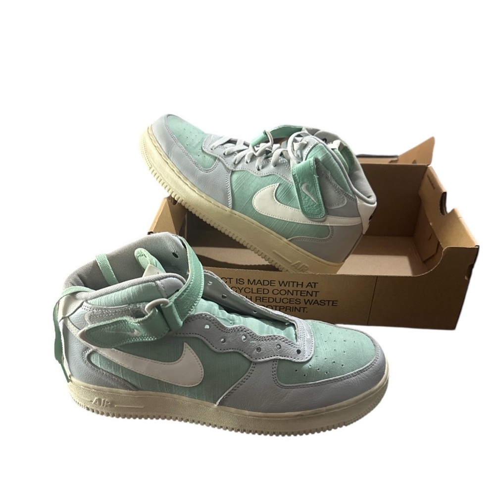 Nike Mens Sneakers in Mint, White, and Blue